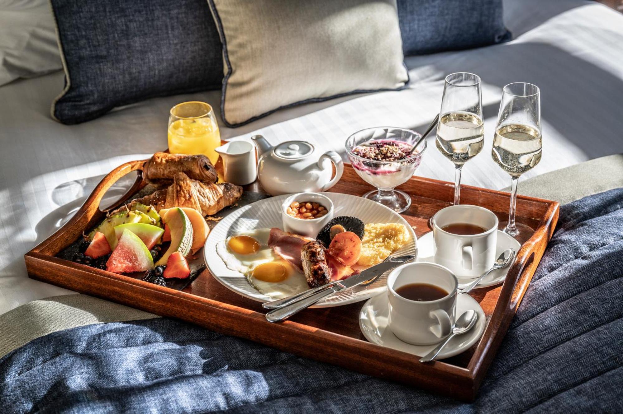 Nutfield Priory Hotel & Spa Redhill  Ngoại thất bức ảnh