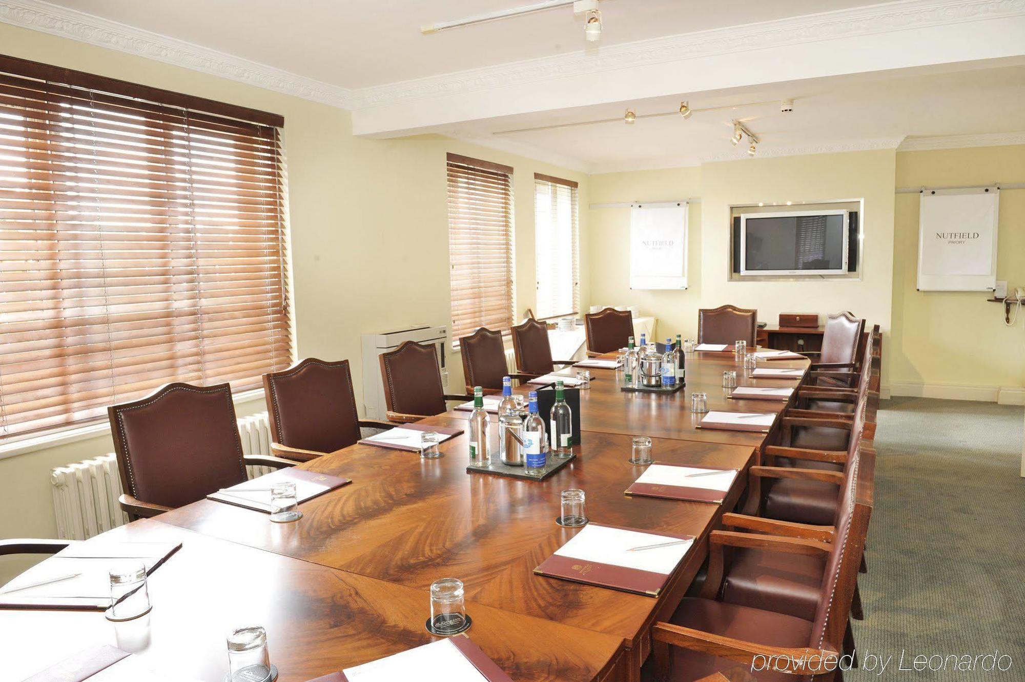 Nutfield Priory Hotel & Spa Redhill  Kinh doanh bức ảnh