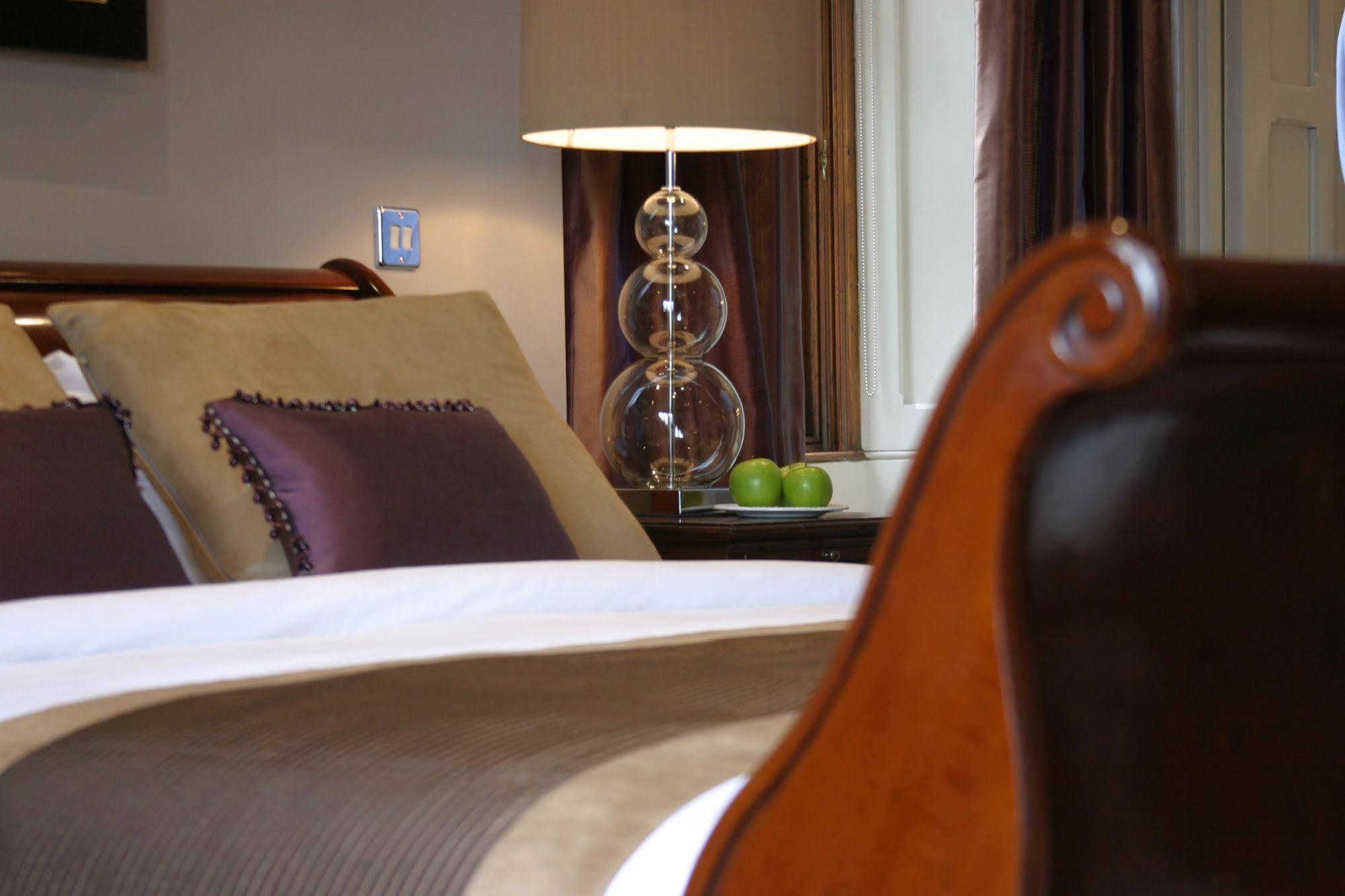 Nutfield Priory Hotel & Spa Redhill  Ngoại thất bức ảnh